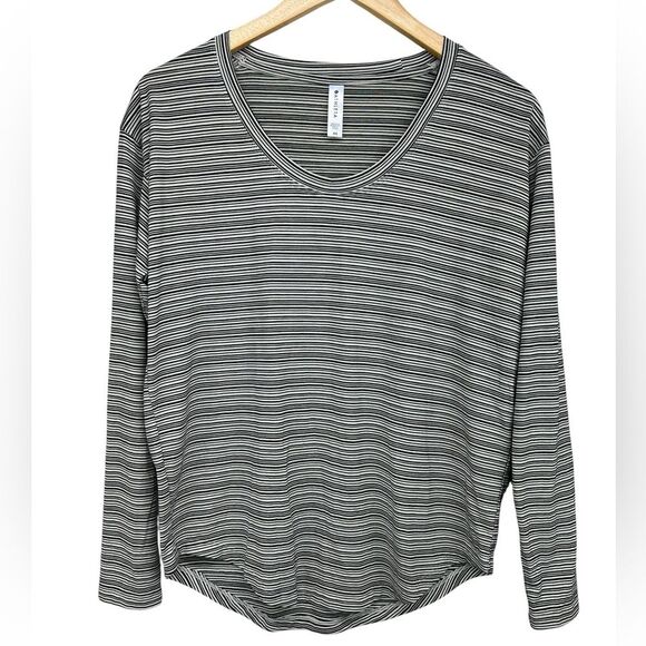 Athleta Tops - Athleta Cloudlight Stratus Striped Top Womens XS Black Cream Long Sleeve Modal